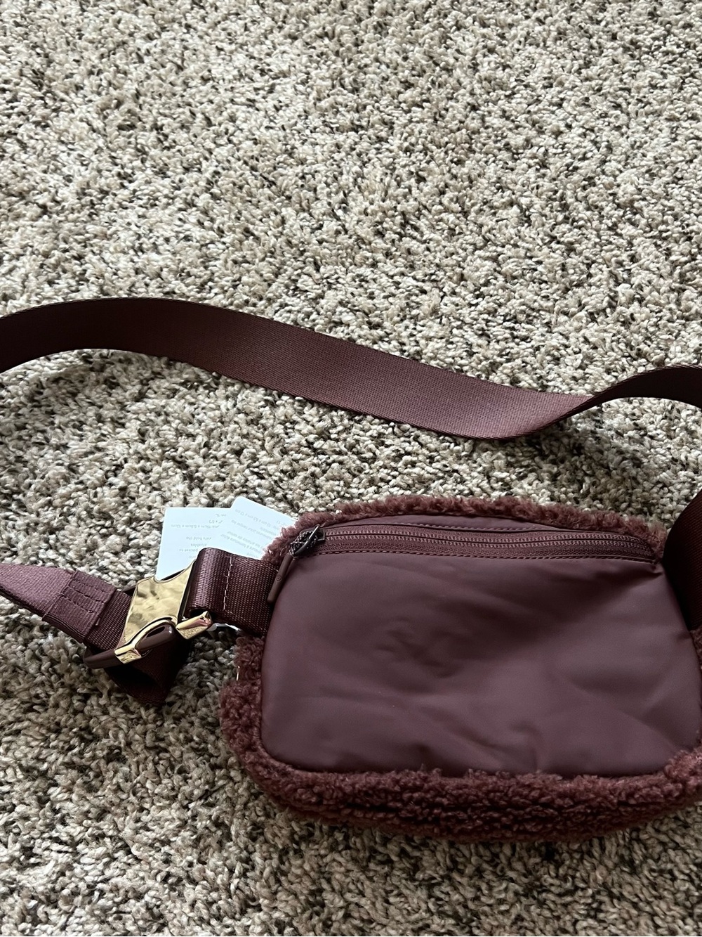 Lululemon Everywhere Belt Bag *Fleece - Picture 2 of 9